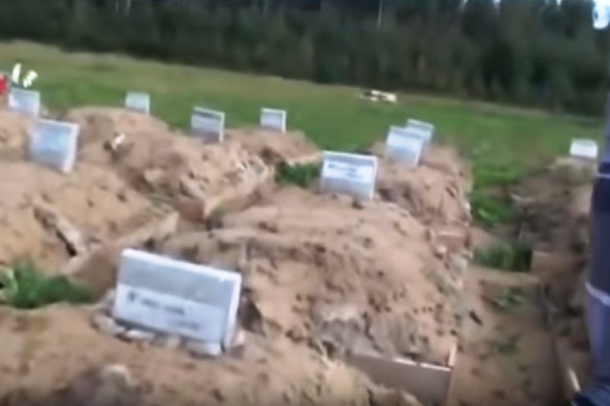 В сети появилось видео крупного захоронения российских наемников