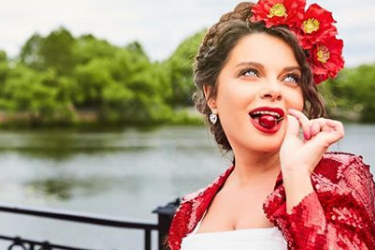 45-летняя "ягодка" Наташа Королева взбудоражила сеть пикантным видео