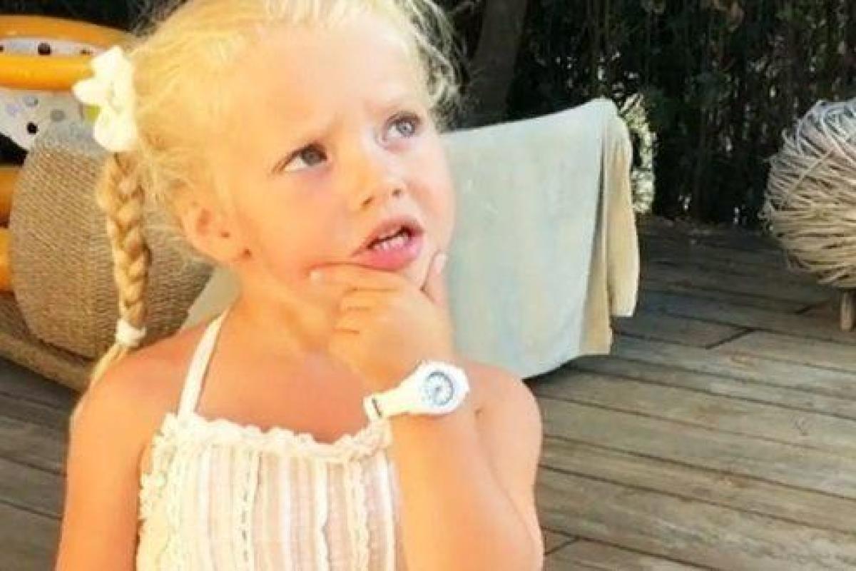 «Жё попробовала»: маленькая дочь Пугачевой и Галкина уже читает французские слова «Жё попробовала»: маленькая дочь Пугачевой и Галкина уже читает французские слова