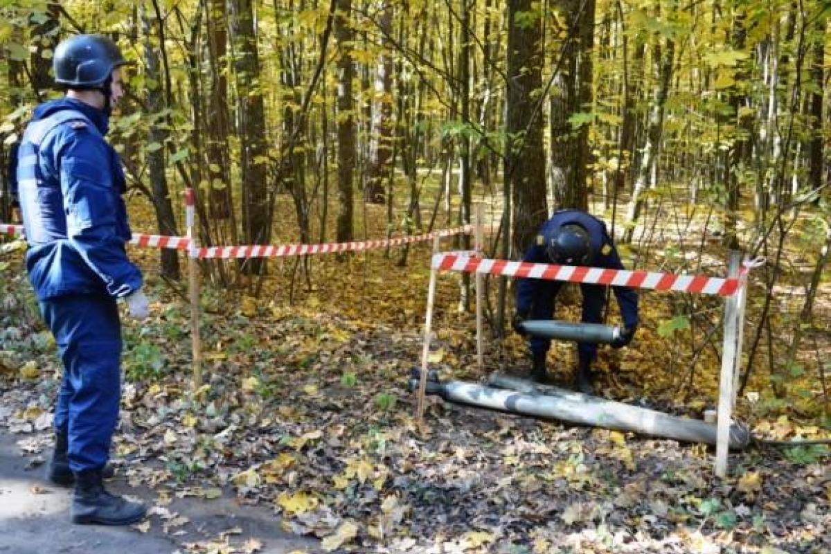 Взрывы под Ичней: за минувшие сутки изъяли более тысячи взрывоопасных предметов Взрывы под Ичней: за минувшие сутки изъяли более тысячи взрывоопасных предметов