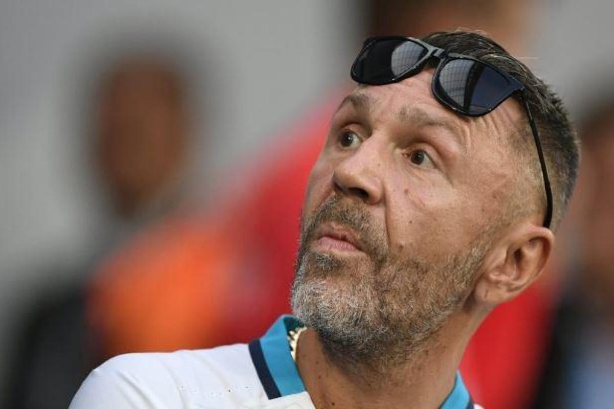 Певец Шнуров снова женился,- СМИ Певец Шнуров снова женился,- СМИ