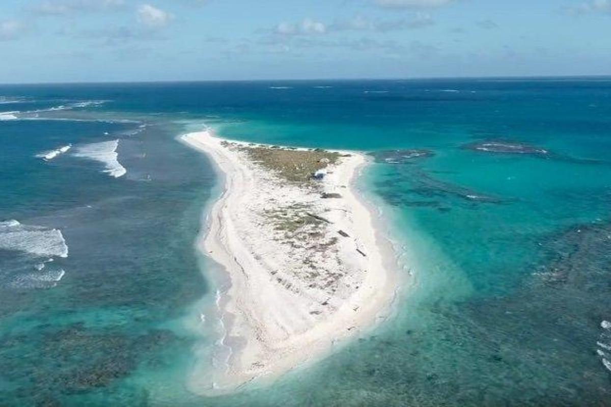 Гавайский остров исчез с лица Земли после урагана