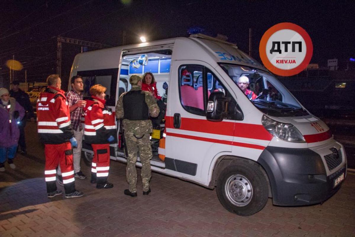 На вокзале в Киеве египтянину отрезало ногу колесами поезда