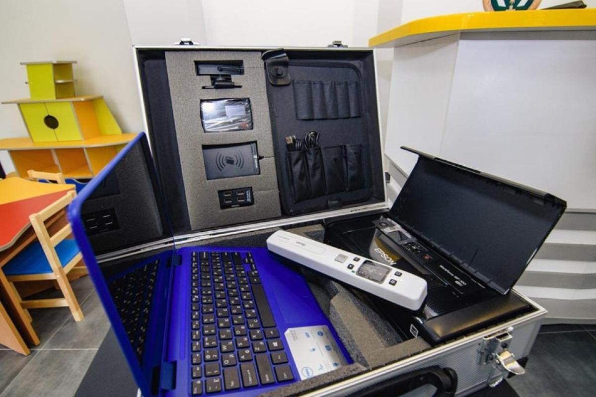 ЦНАП в чемоданчике: Жители Донбасса смогут получать административные услуги на дому