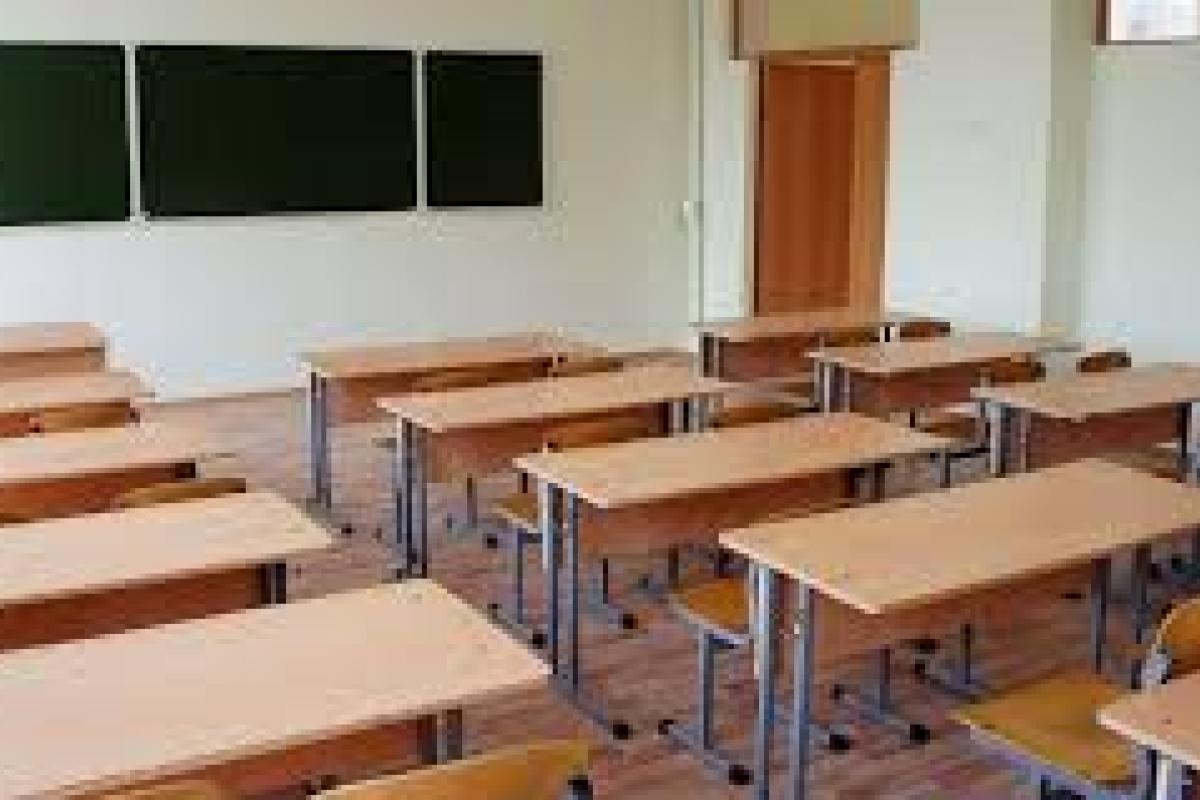 В Керчи родителей не пускают в школу: после теракта изменился пропускной режим