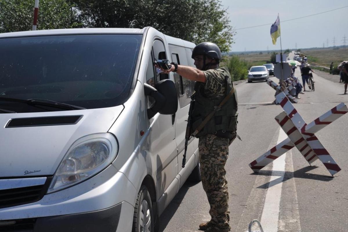 В Госпогранслужбе рассказали о ситуации на КПВВ на Донбассе В Госпогранслужбе рассказали о ситуации на КПВВ на Донбассе