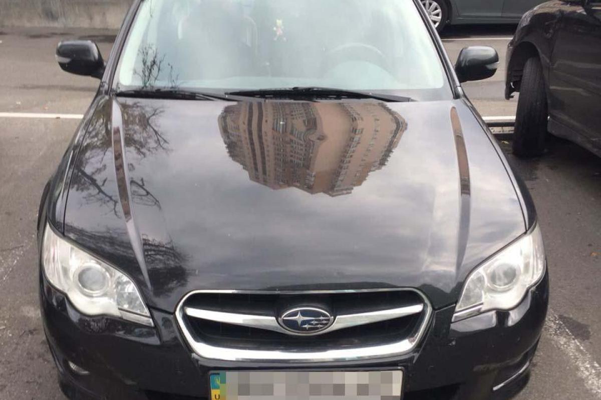 На стоянке супермаркета в Киеве задержали вора На стоянке супермаркета в Киеве задержали вора