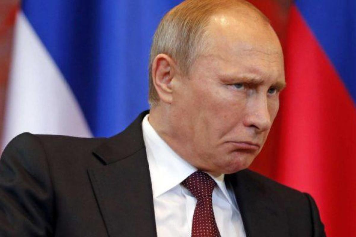 "Спасибо за нищую страну": Россияне "поздравляют" Путина с днем рождения "Спасибо за нищую страну": Россияне "поздравляют" Путина с днем рождения