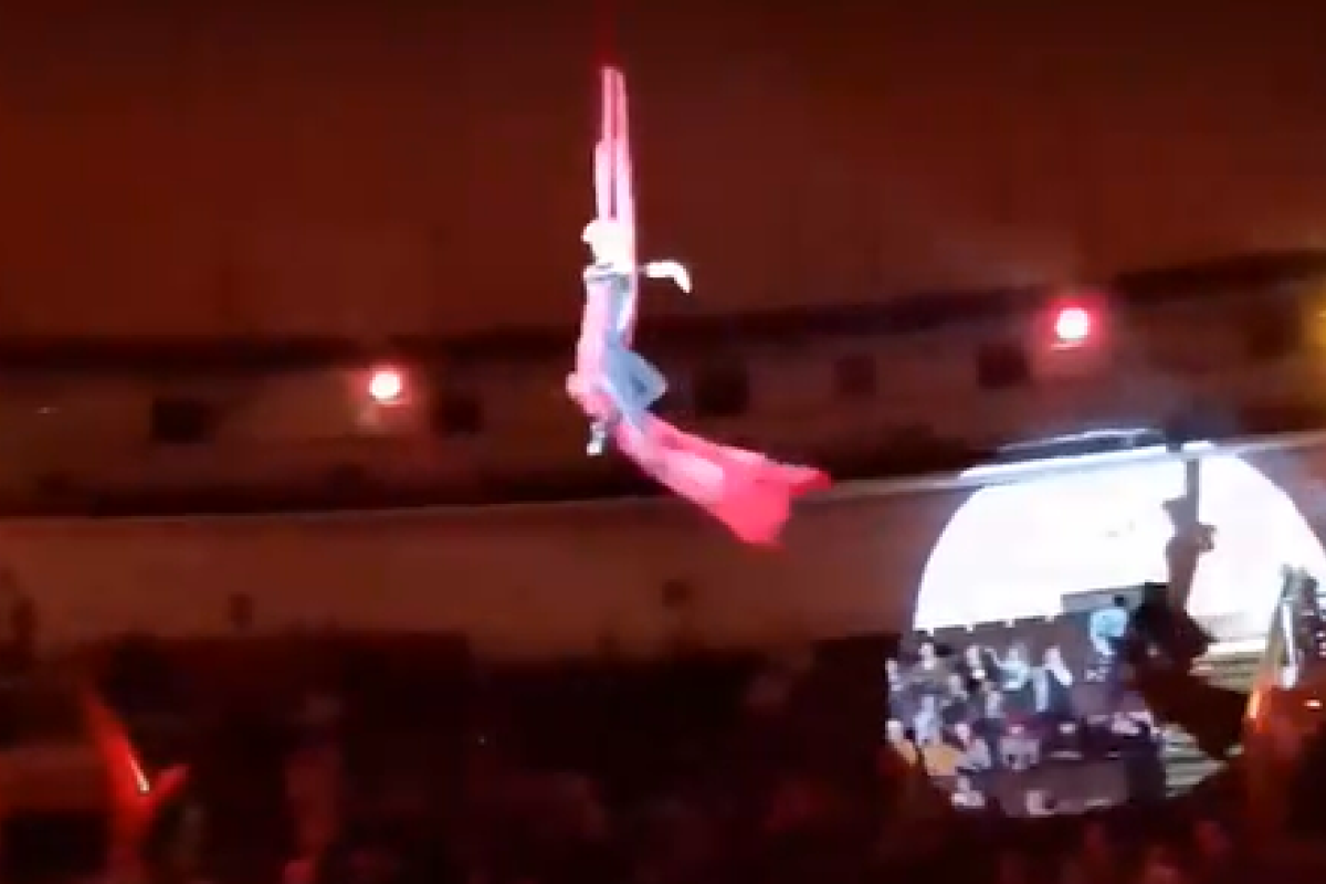 В российском цирке воздушная гимнастка сорвалась с высоты