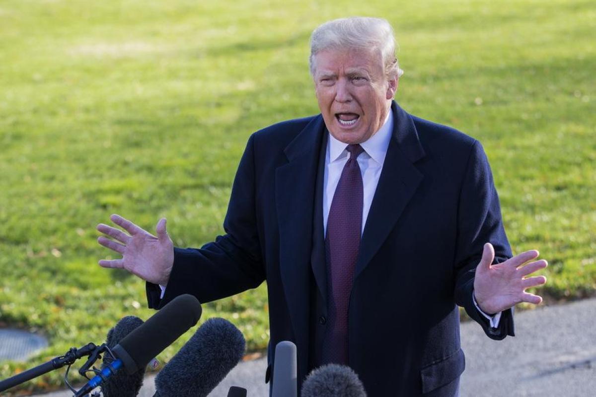 Трамп разрешил армии использовать "смертоносную силу" против "караванов мигрантов" Трамп разрешил армии использовать "смертоносную силу" против "караванов мигрантов"