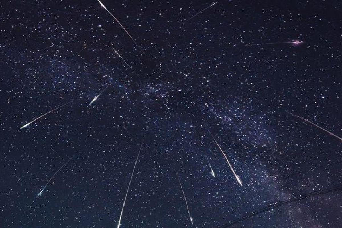 Ночью украинцы смогут наблюдать яркий звездопад Леониды Ночью украинцы смогут наблюдать яркий звездопад Леониды