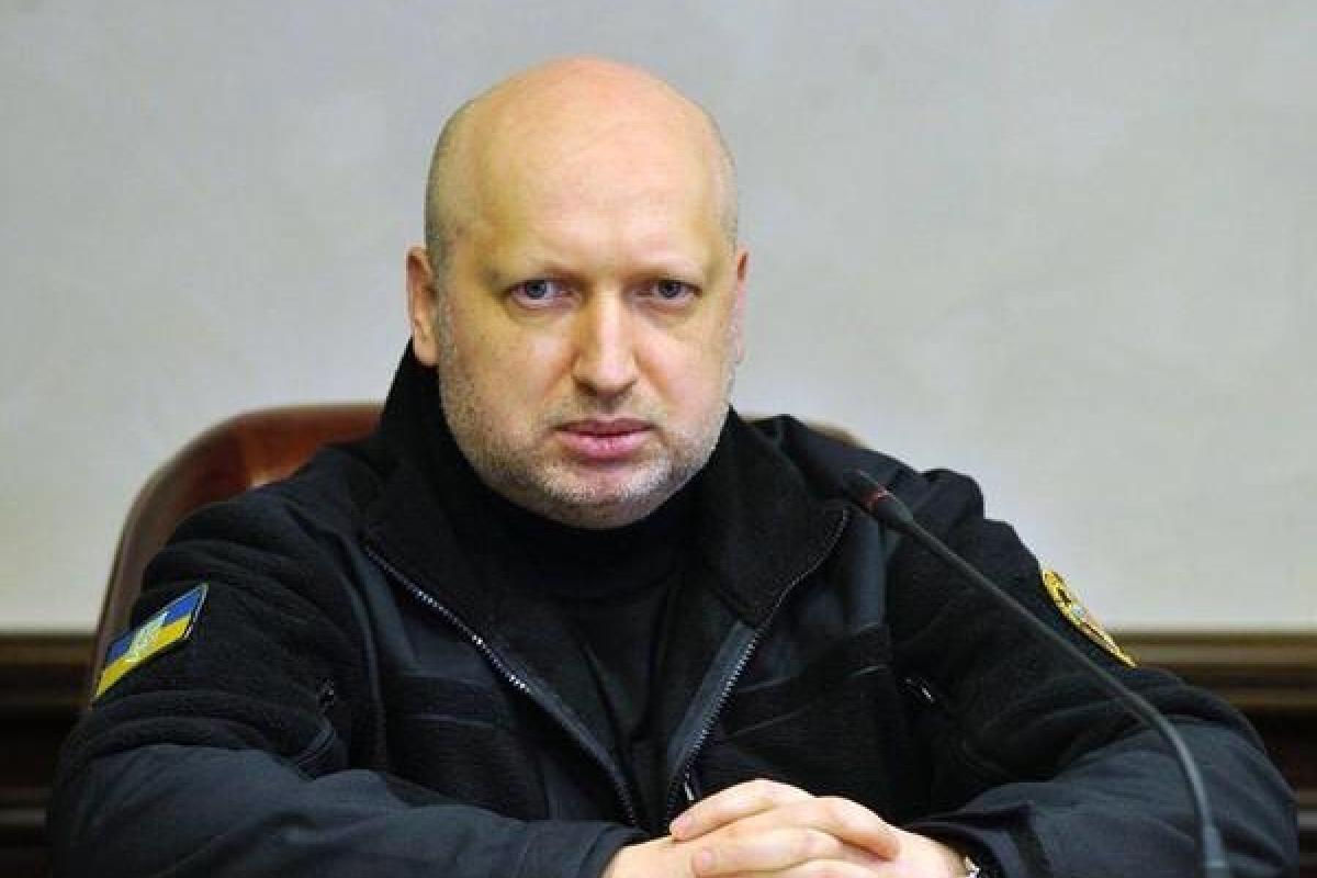 "Найдут и накажут всех": Турчинов напомнил об уголовной ответственности за участие в "выборах" в ОРДЛО