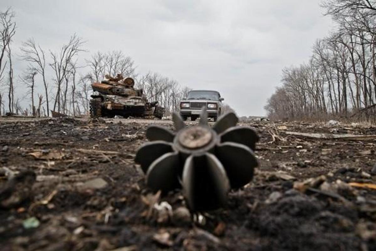 "Дом разнесло": Золотое под огнем боевиков, звуки взрывов доносятся до Лисичанска "Дом разнесло": Золотое под огнем боевиков, звуки взрывов доносятся до Лисичанска