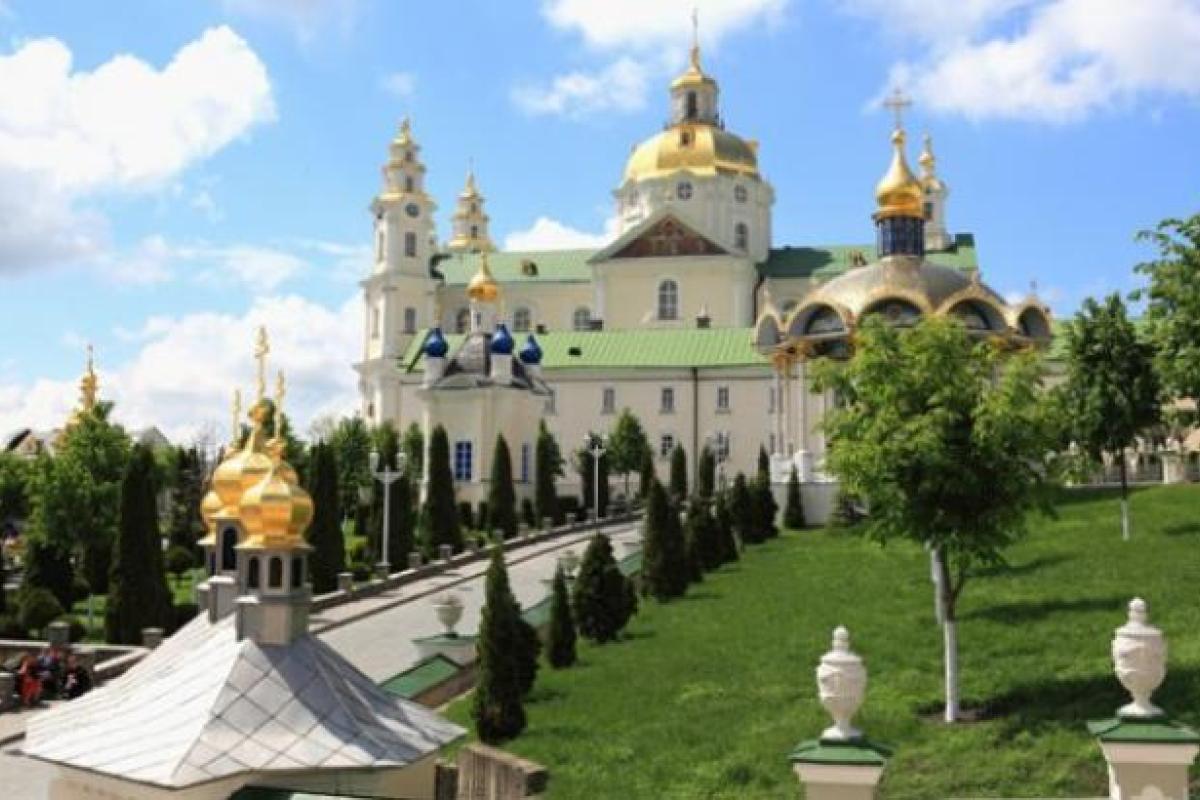 Московский патриархат заявил, что не уйдет из Почаевской лавры