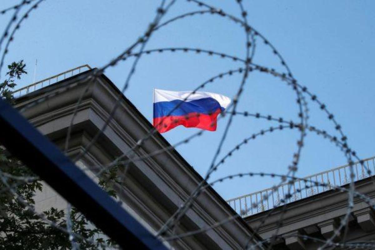 "Напугали ежа": Как украинские политики отреагировали на санкции РФ "Напугали ежа": Как украинские политики отреагировали на санкции РФ