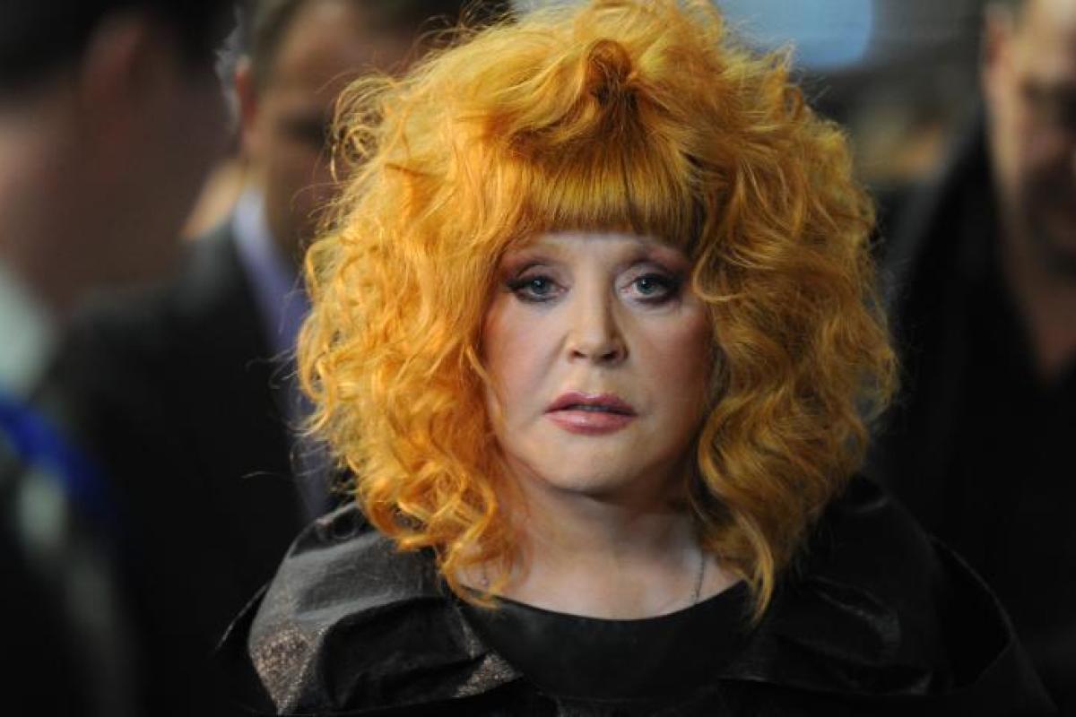 "Пусть всегда будет мир": Алла Пугачева обнародовала поздравление с Новым годом "Пусть всегда будет мир": Алла Пугачева обнародовала поздравление с Новым годом