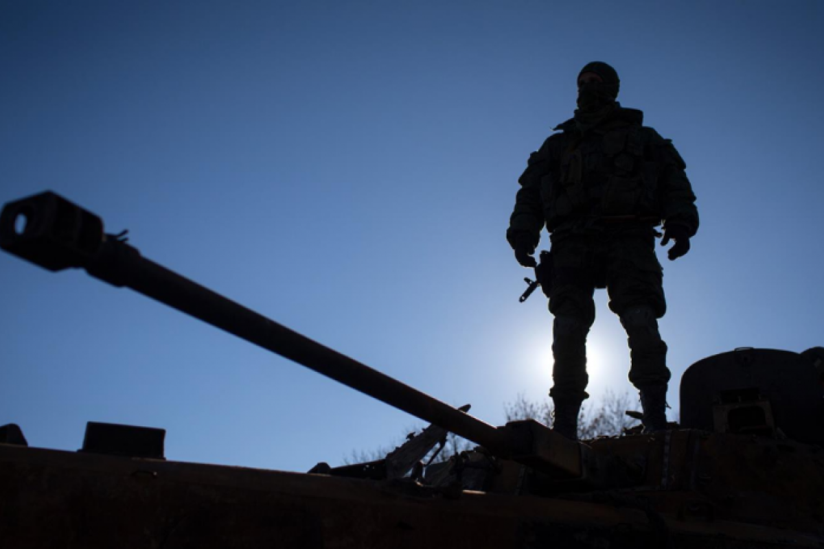 Ситуация на фронте: В течение суток противник 3 раза открывал огонь