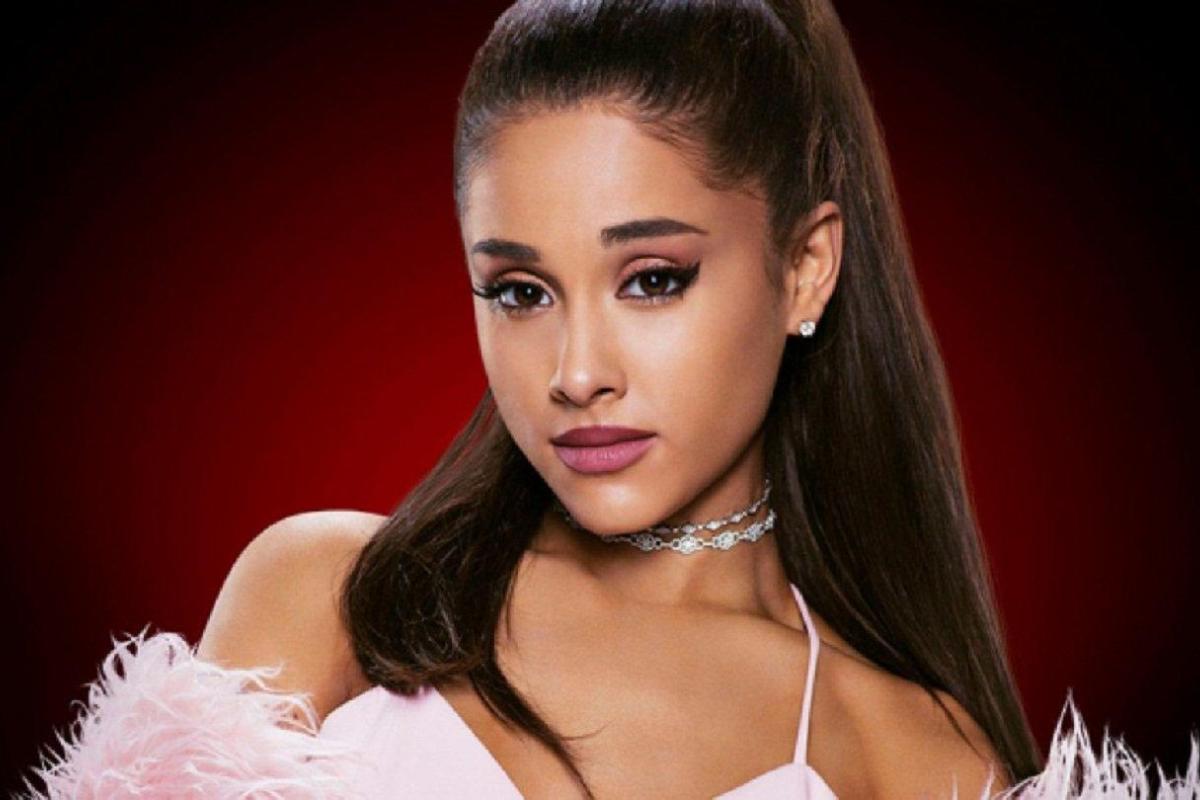 "Так я выгляжу, когда выхожу из душа": Ариана Гранде показала свои детские фотографии