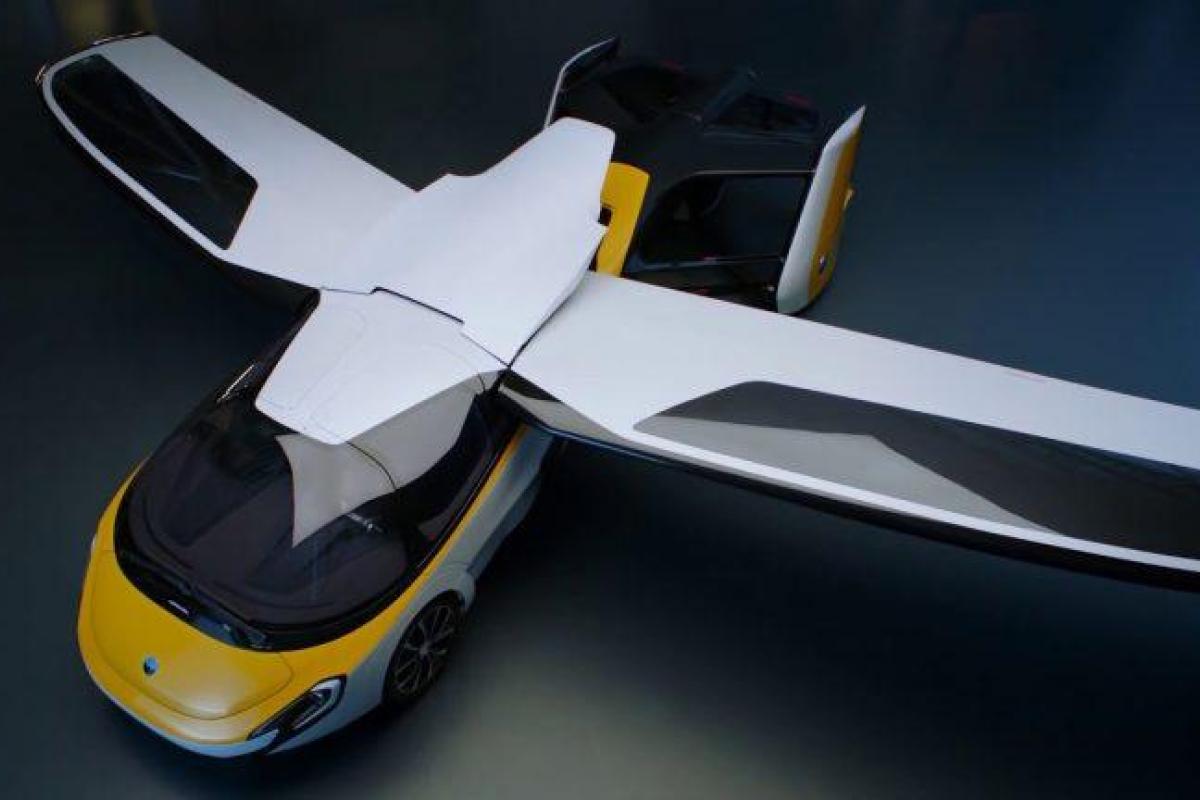 В Словакии разрабатывают новую модель летающего автомобиля В Словакии разрабатывают новую модель летающего автомобиля