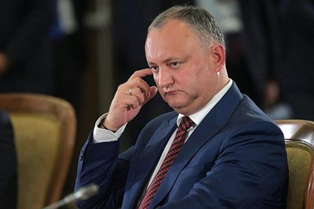 Прокремлевского Додона временно отстранили от должности