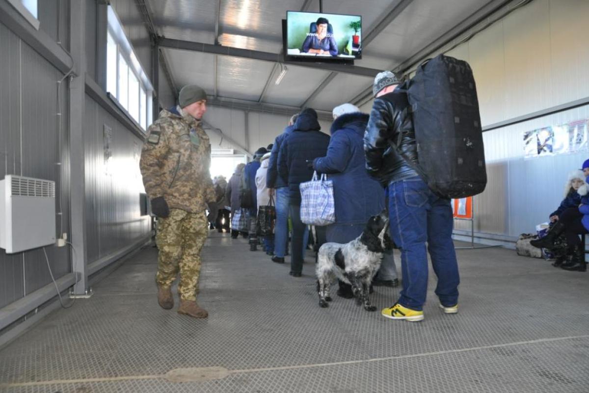 На КПВВ на Донбассе очереди, - Госпогранслужба