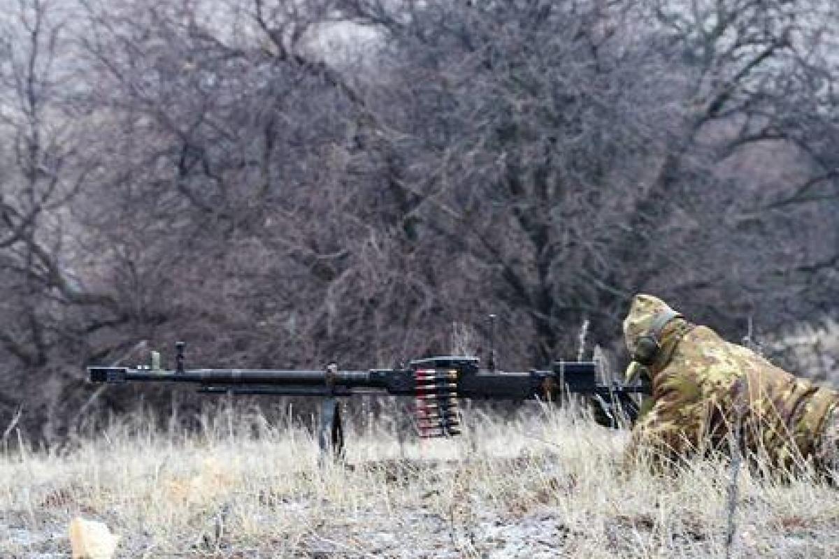 В результате боевых действий на Донбассе был ранен один военнослужащий ВСУ