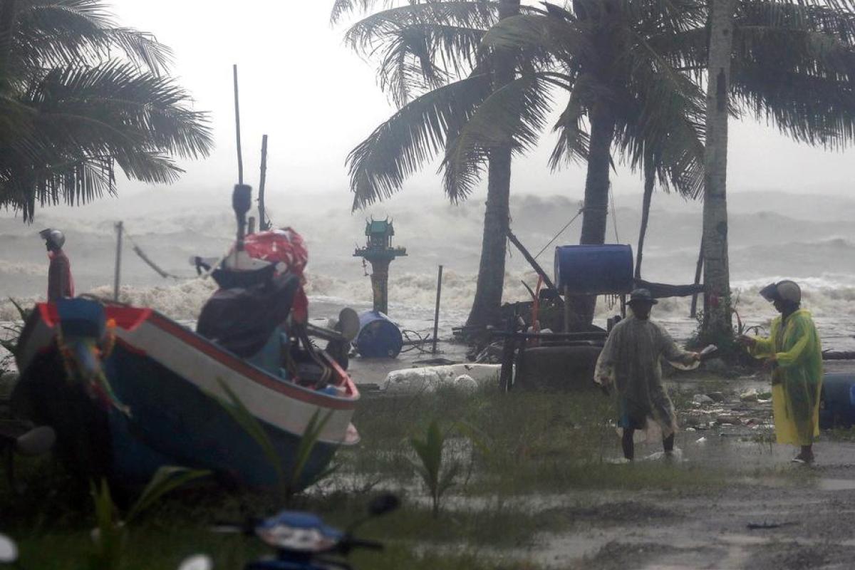 В Таиланде тропический шторм "Пабук" набирает силу В Таиланде тропический шторм "Пабук" набирает силу
