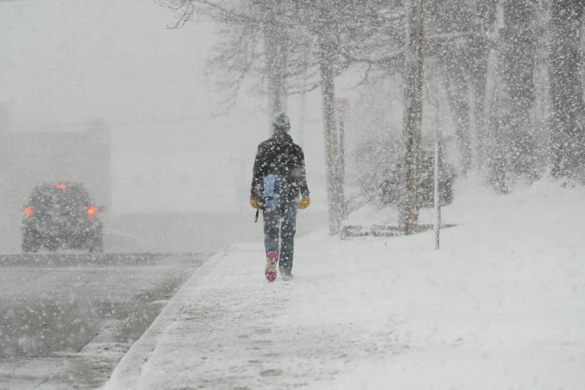 Погода 2 января: синоптики прогнозируют дожди, снег и метели