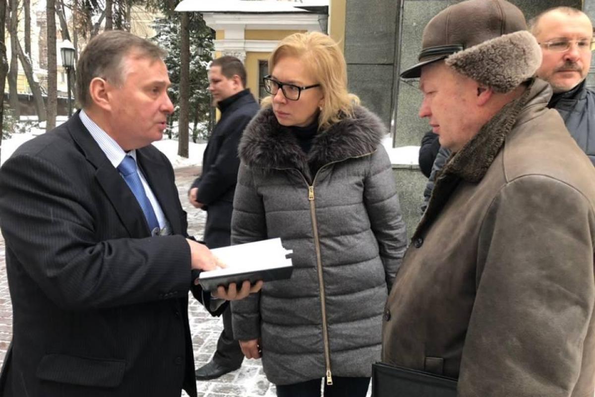 Пленение украинских моряков: судебное заседание требуют сделать закрытым, а омбудсмен РФ избегает встречи с Денисовой Пленение украинских моряков: судебное заседание требуют сделать закрытым, а омбудсмен РФ избегает встречи с Денисовой