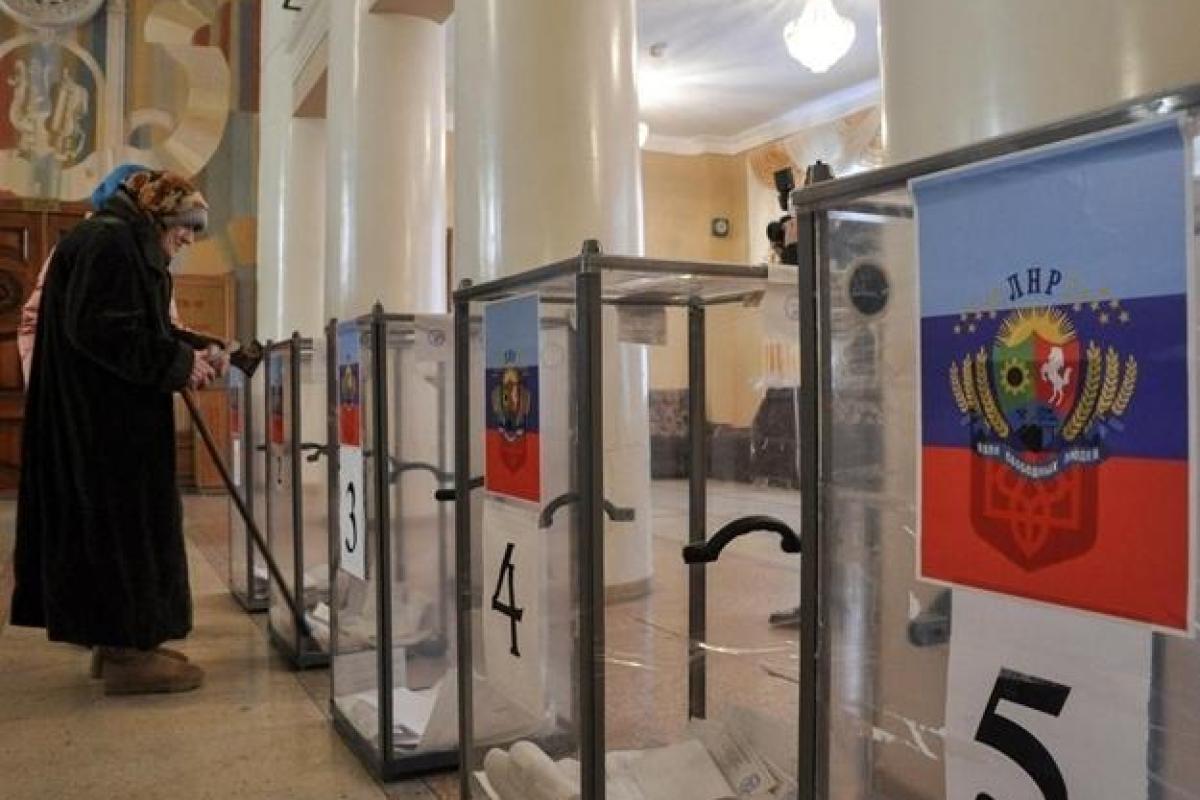Жительнице Луганщины "светит" от 5 до 10 лет тюрьмы за организацию "референдума"