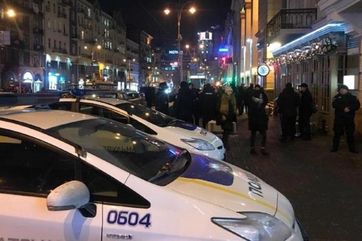 В офис Зеленского ворвались силовики: видео В офис Зеленского ворвались силовики: видео