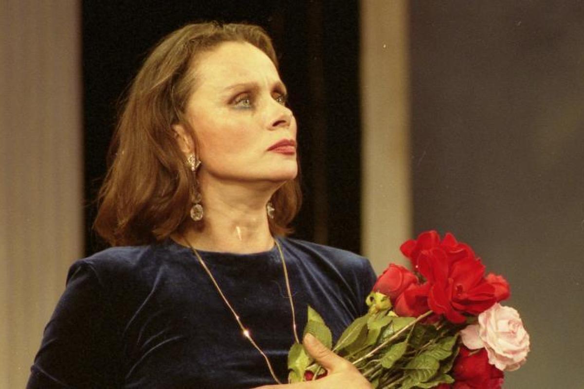 Звезда сериала "Моя прекрасная няня" рассказал о последних днях жизни Любови Полищук Звезда сериала "Моя прекрасная няня" рассказал о последних днях жизни Любови Полищук