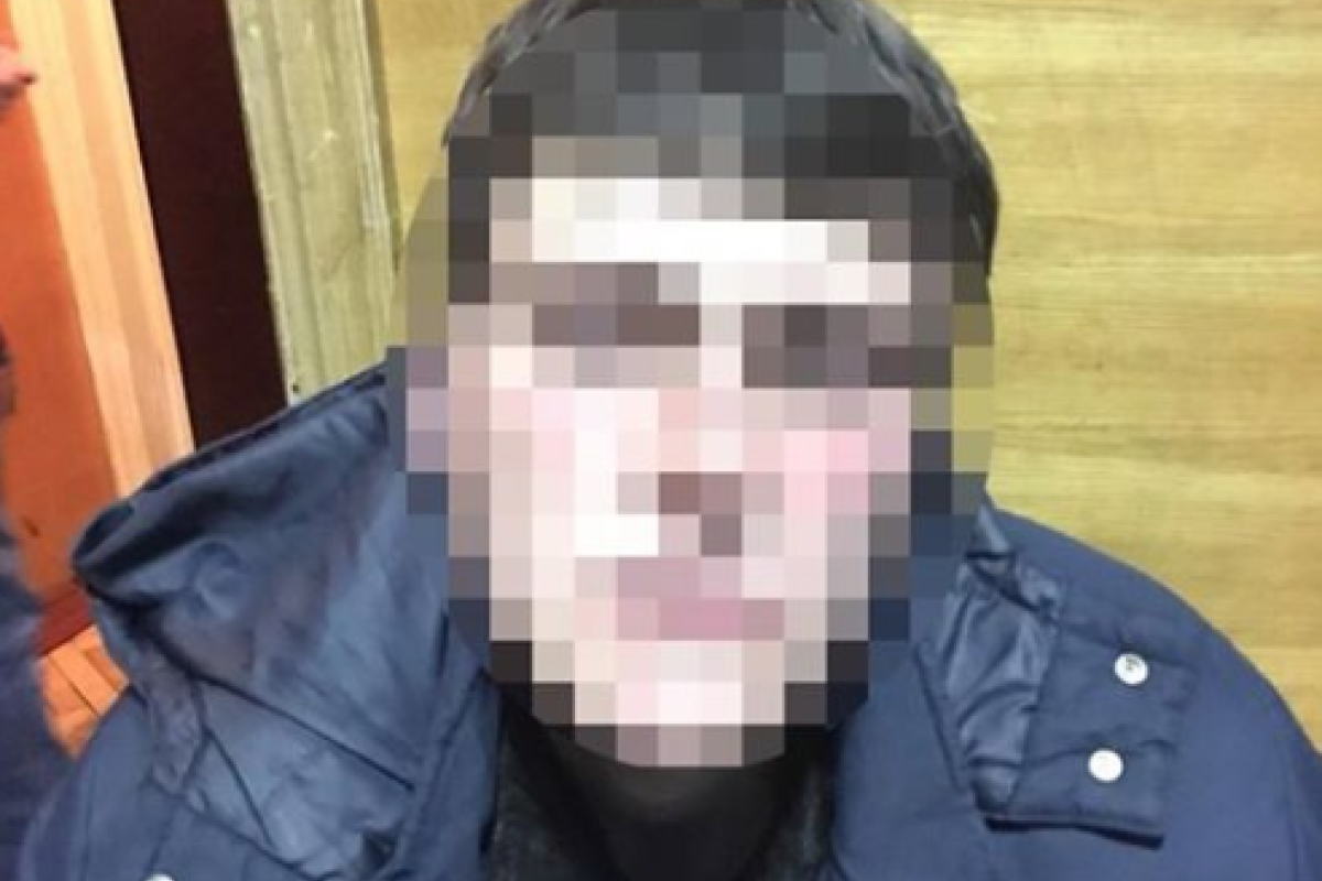 Полиция задержала мужчину, который устроил пожар в Киево-Печерской лавре Полиция задержала мужчину, который устроил пожар в Киево-Печерской лавре