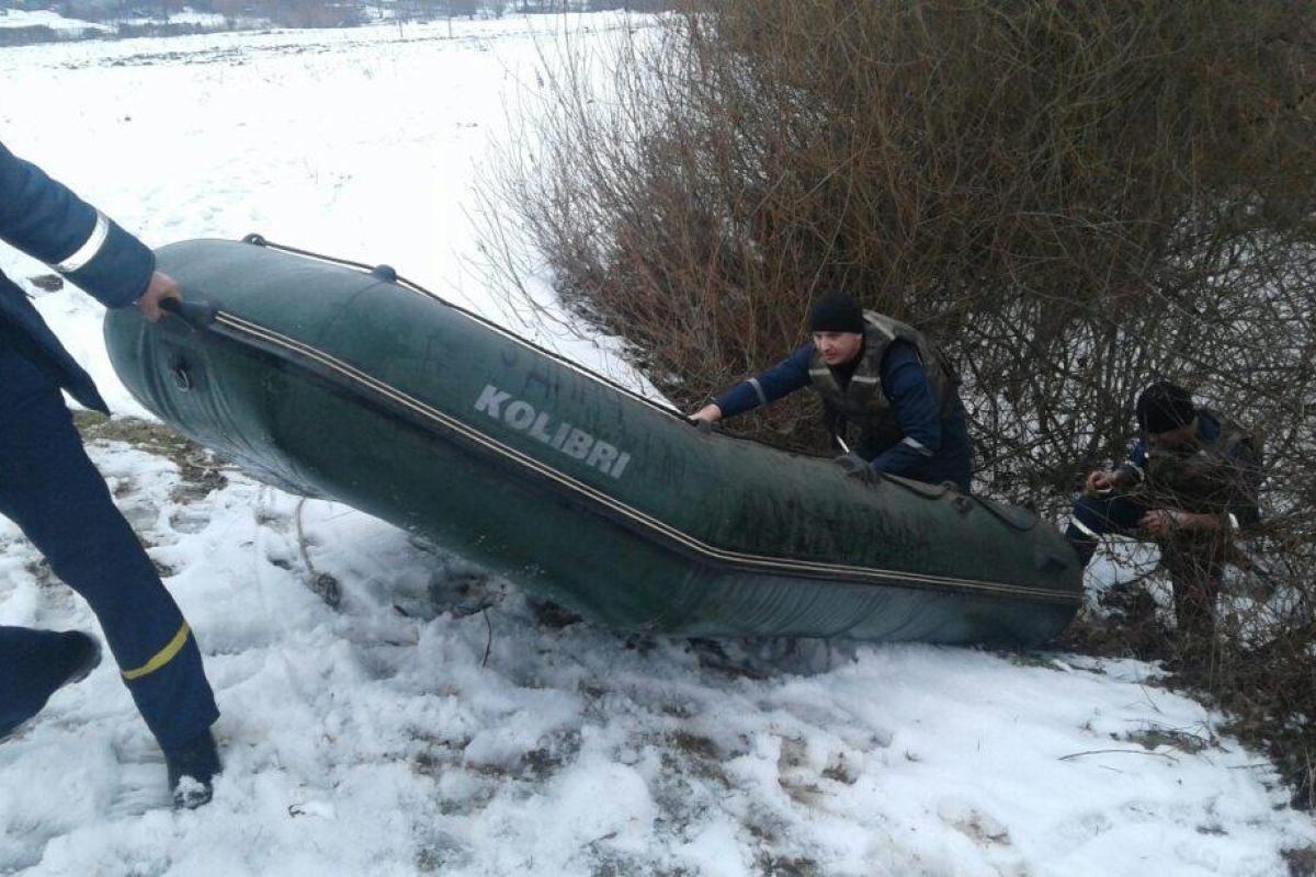В Волынской области на льдине в реке обнаружено тело первоклассника В Волынской области на льдине в реке обнаружено тело первоклассника