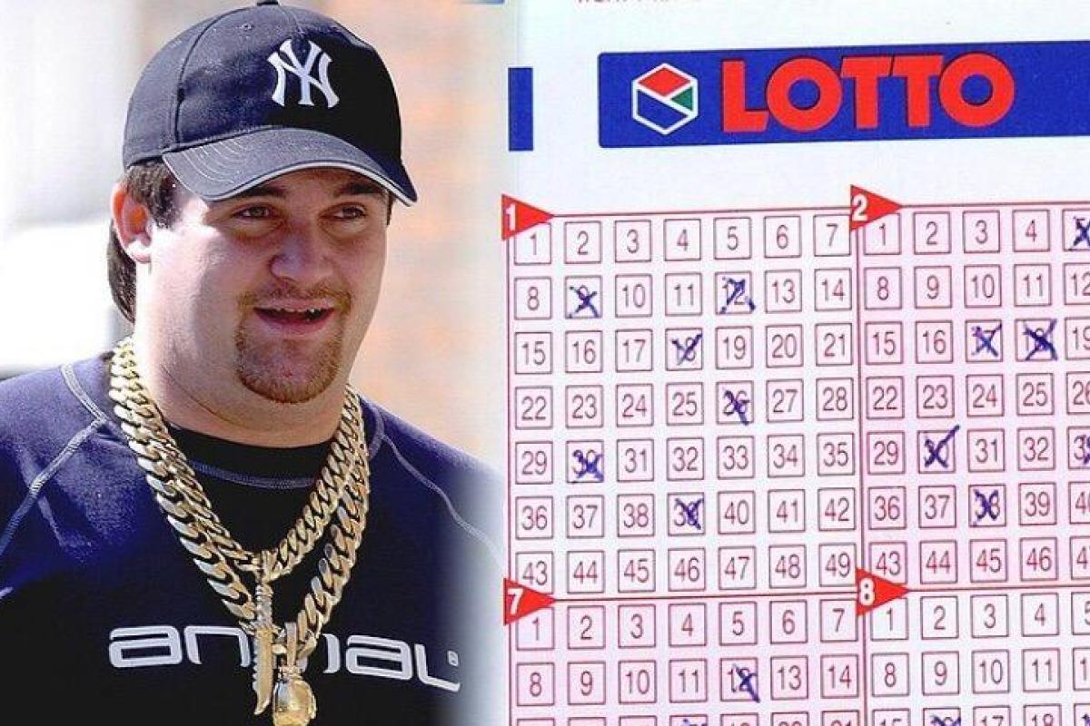 "Спустил" все за 10 лет: Британец, выигравший в лотерею 10 миллионов фунтов, стал нищим