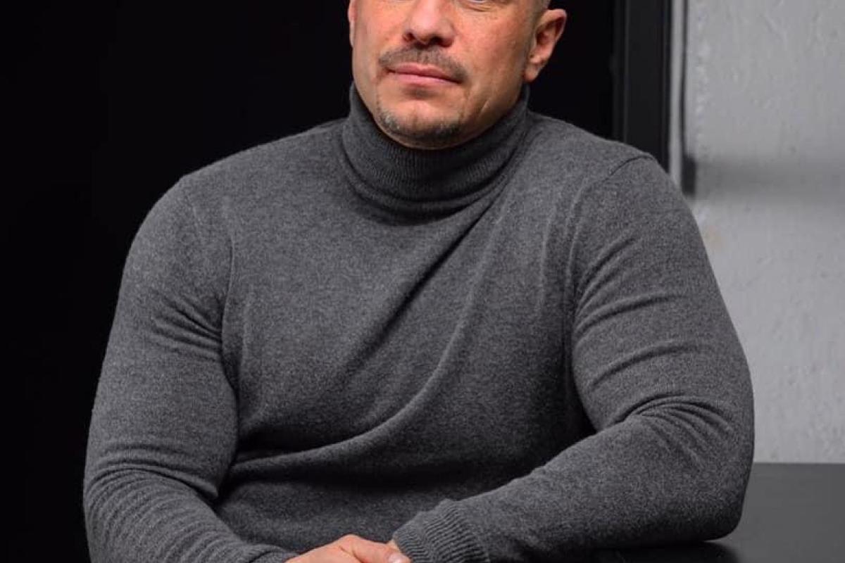 Кива внес залог за полицейского, подозреваемого в избиении активистов Кива внес залог за полицейского, подозреваемого в избиении активистов