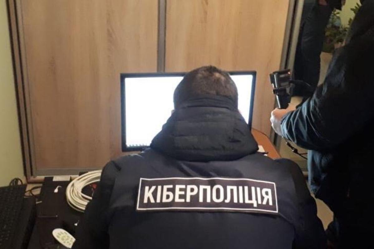 Киберполиция закрыла 56 сайтов с пиратским контентом: их создателю грозит до 6 лет тюрьмы Киберполиция закрыла 56 сайтов с пиратским контентом: их создателю грозит до 6 лет тюрьмы