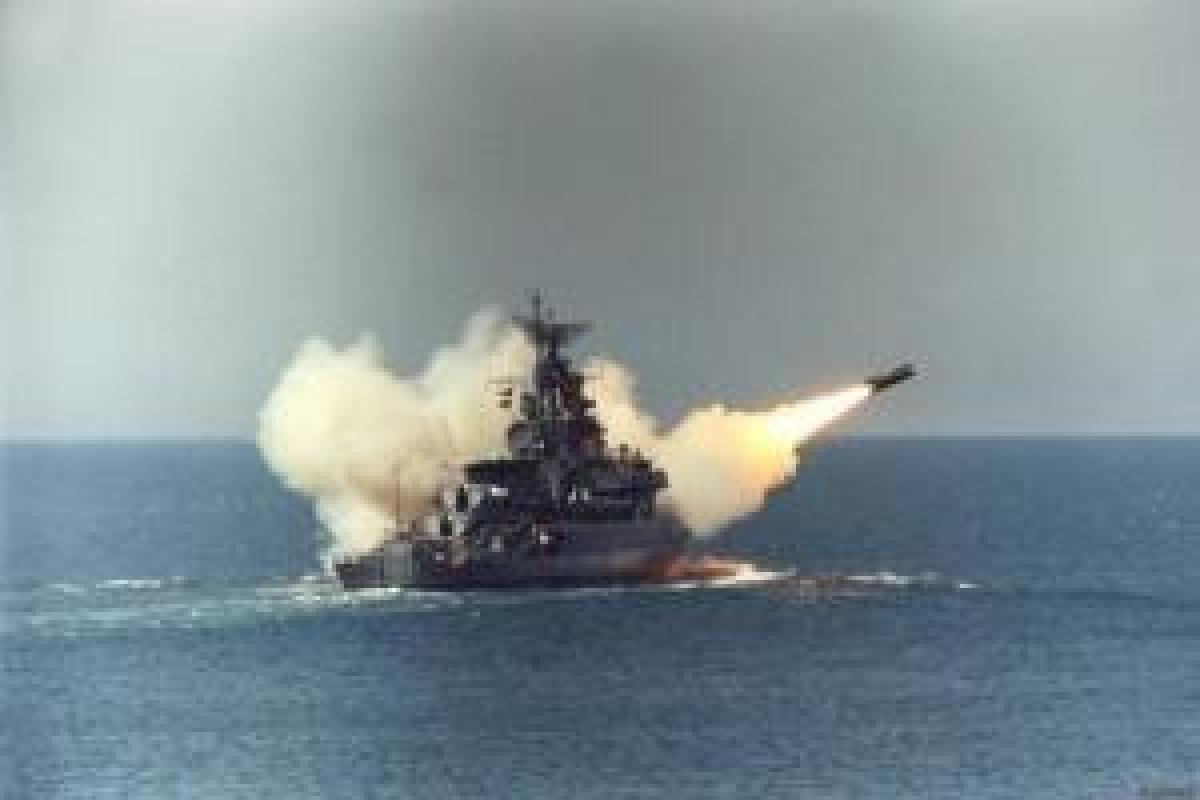 Россия в Черном море применила артиллерию: что известно