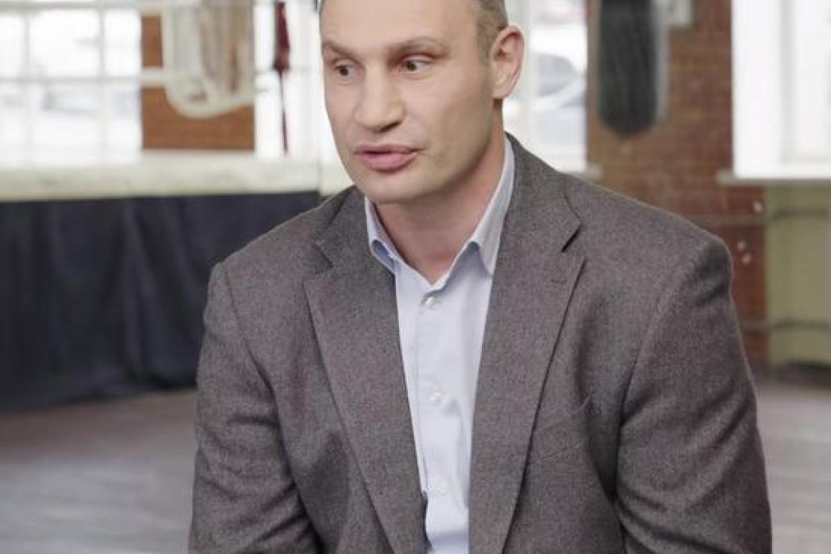 "Умирает только каждый второй": Кличко в прямом эфире похвастался "ростом смертности" в больницах "Умирает только каждый второй": Кличко в прямом эфире похвастался "ростом смертности" в больницах