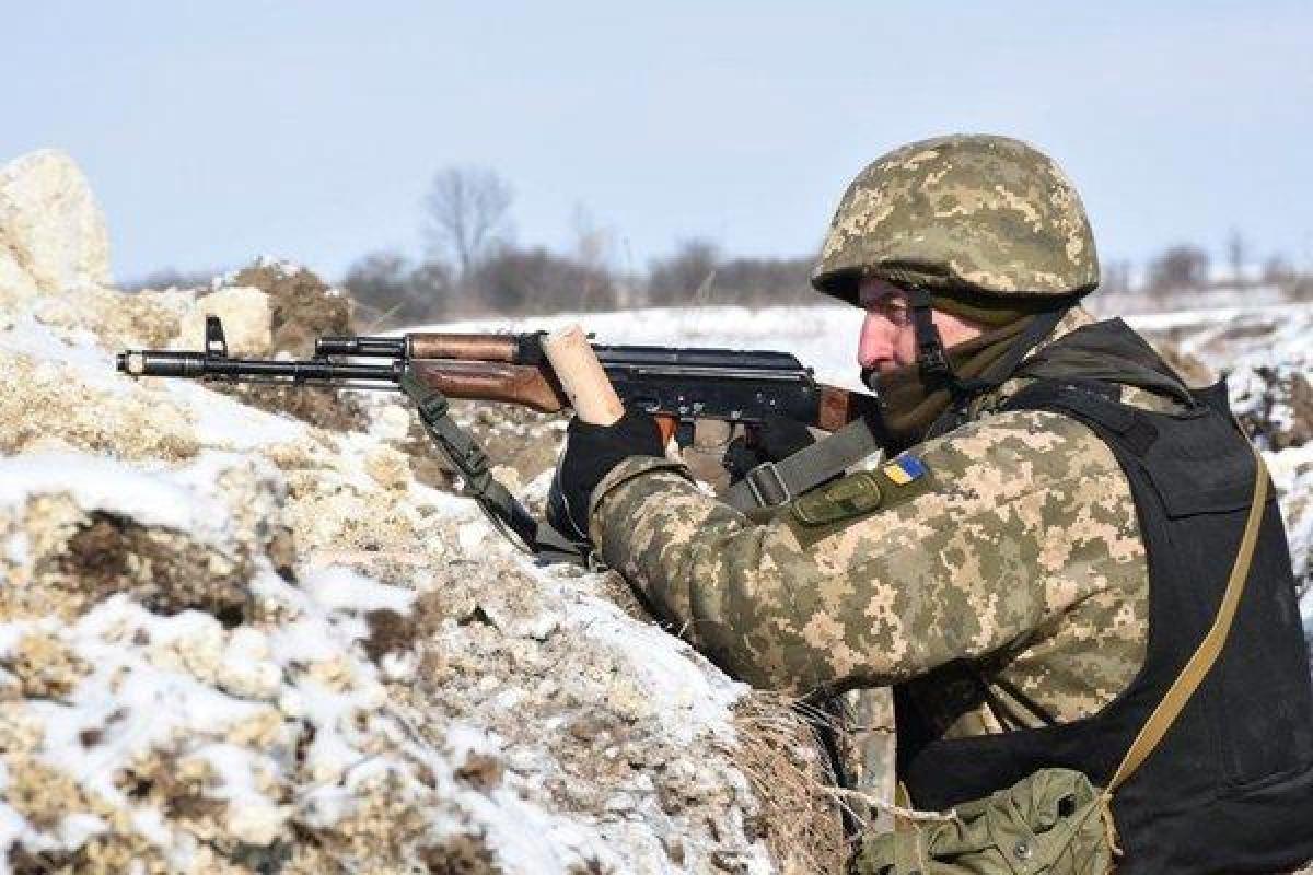 ВСУ нанесли удар: ликвидированы 2 боевика, уничтожена бронированная машина