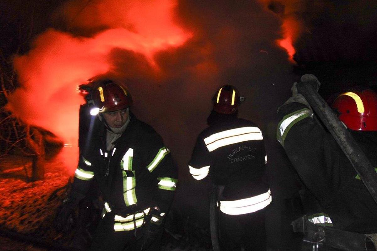 Тушили час: В Лисичанске произошел пожар Тушили час: В Лисичанске произошел пожар