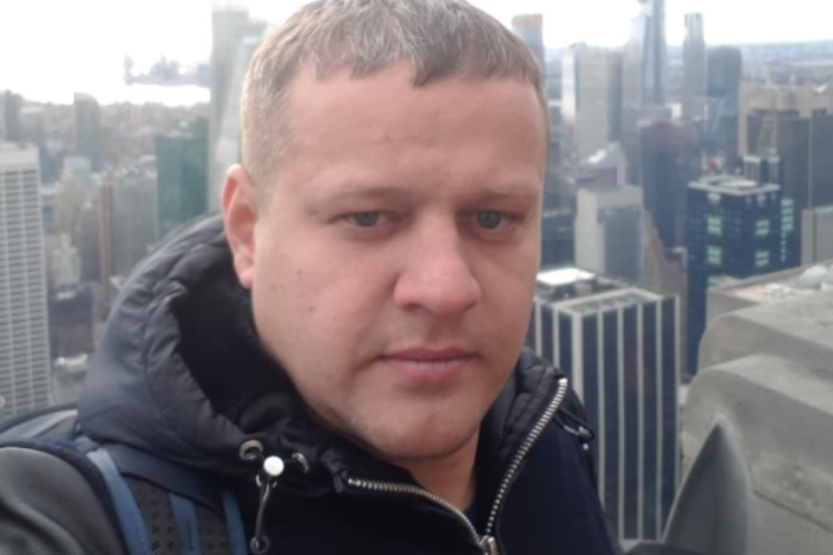 Кемеровчанин Востриков, семья которого сгорела в "Зимней вишне", сбежал в США Кемеровчанин Востриков, семья которого сгорела в "Зимней вишне", сбежал в США