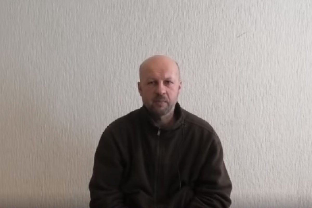 Пропавший на Донбассе боец ВСУ оказался в плену: боевики выложили видео с ним Пропавший на Донбассе боец ВСУ оказался в плену: боевики выложили видео с ним