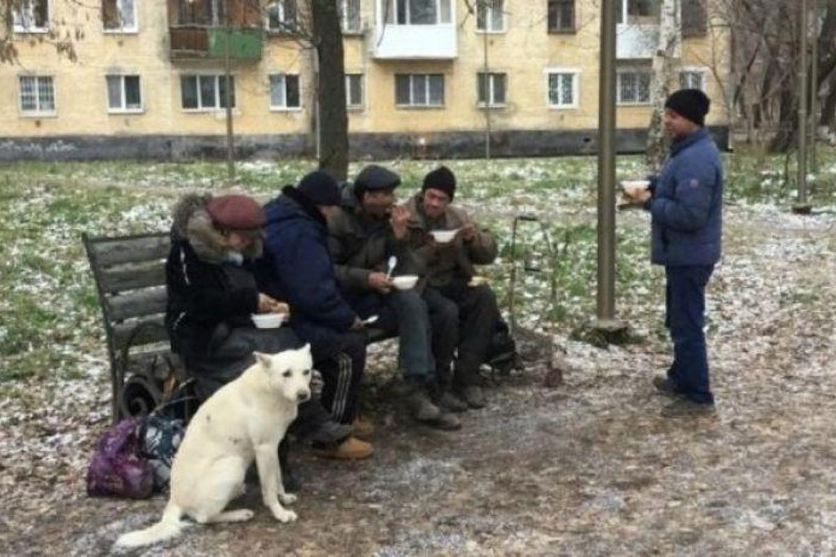 В Днепре бездомные оккупировали больницу В Днепре бездомные оккупировали больницу