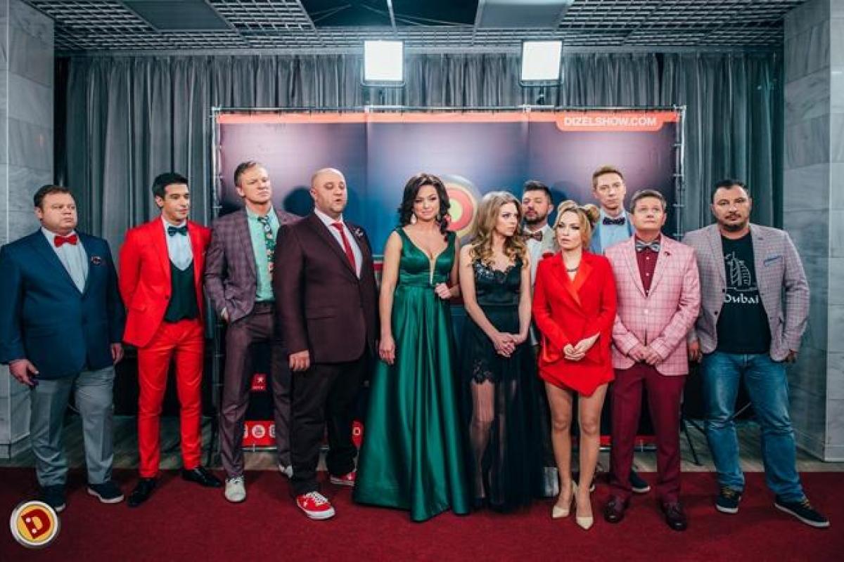 "Дизель Шоу" дали первые концерты с новой актрисой "Дизель Шоу" дали первые концерты с новой актрисой