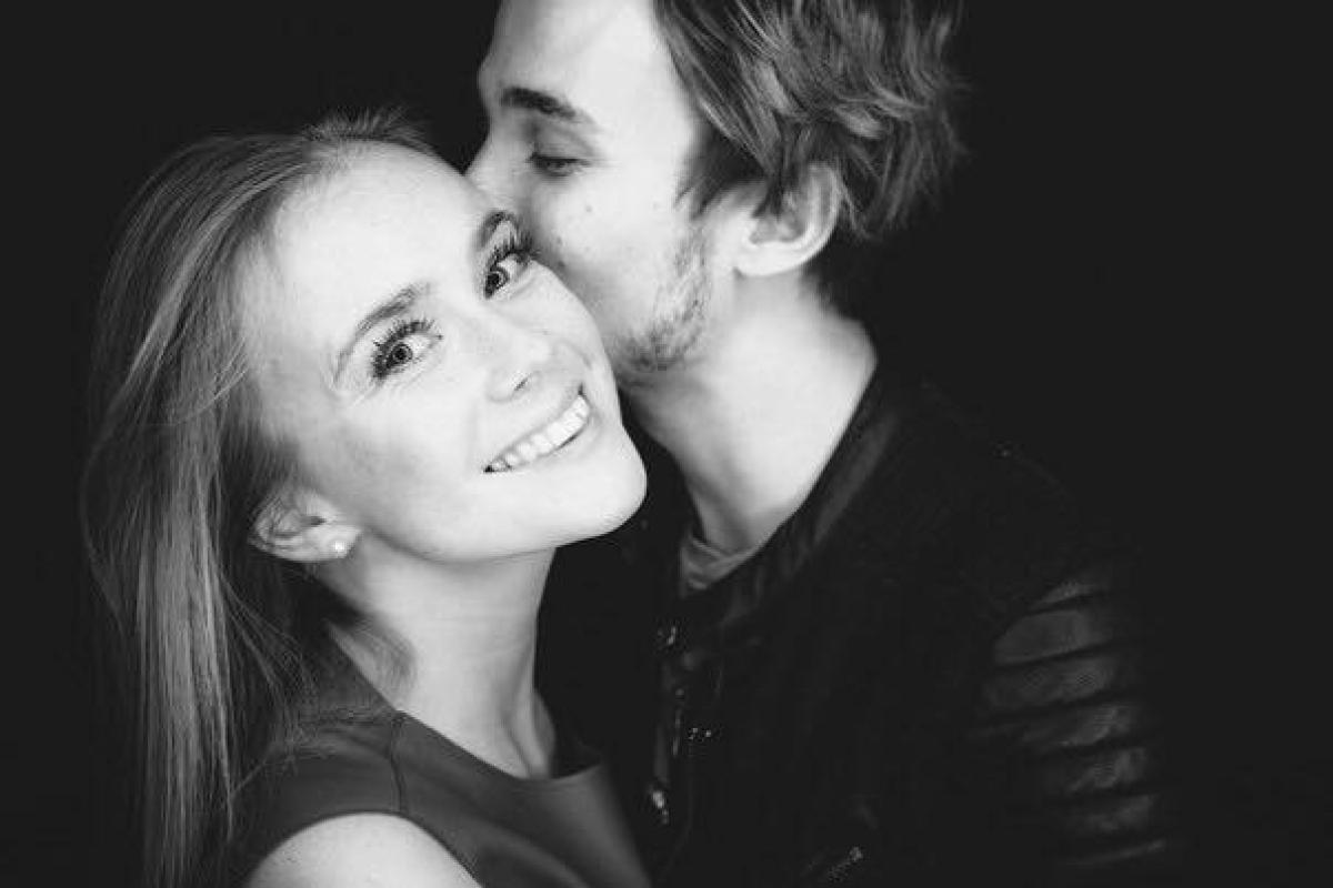 Распалась пара, рожденная "Фабрикой звезд": Вова Борисенко развелся с Лавикой