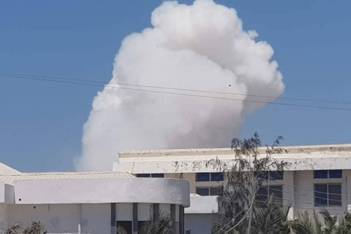 В Сомали боевики напали на министерство, прогремел мощный взрыв