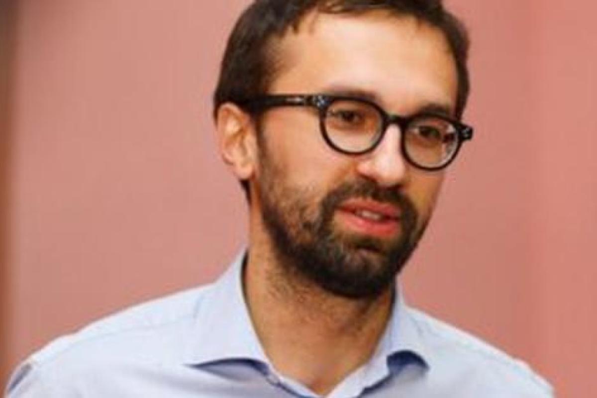 Советник Зеленского Лещенко: "Следующий президент на волне популярности мог бы посетить оккупированные территории" Советник Зеленского Лещенко: "Следующий президент на волне популярности мог бы посетить оккупированные территории"