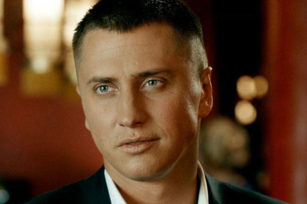 "Говорил, что почти не женат": "Мажор" Прилучный устроил дебош в стриптиз-клубе "Говорил, что почти не женат": "Мажор" Прилучный устроил дебош в стриптиз-клубе