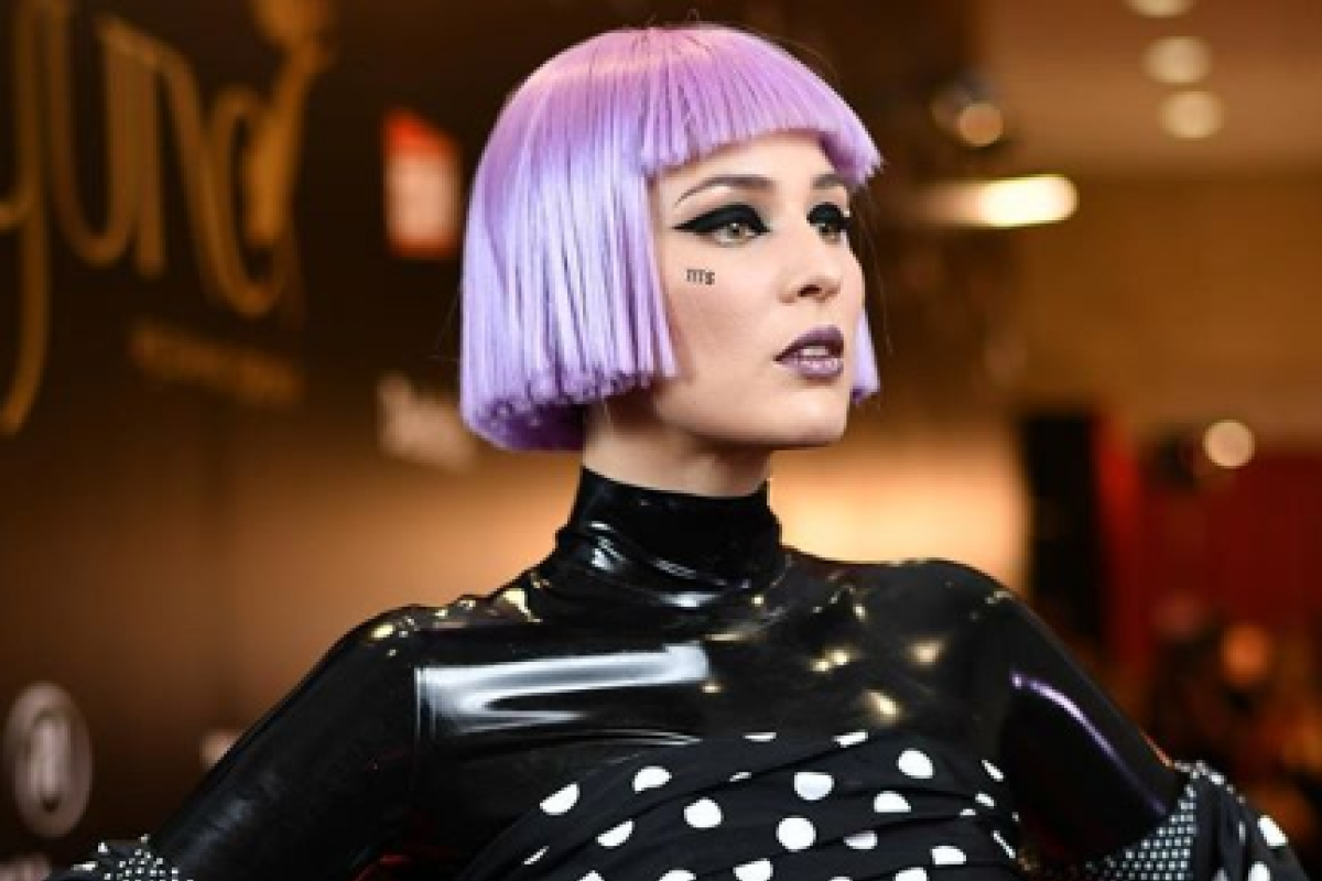 Певицу MARUV обокрали в аэропорту "Борисполь" Певицу MARUV обокрали в аэропорту "Борисполь"